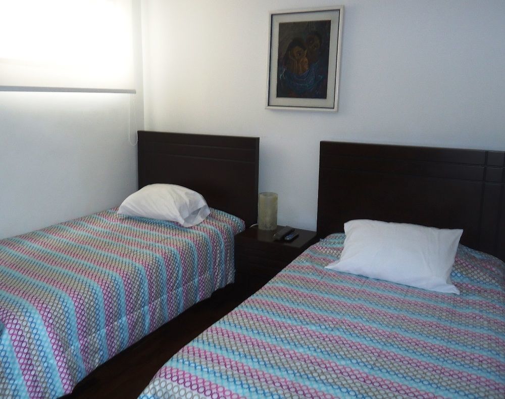 Bed & Breakfast - La Casa De Ceci Lima Bagian luar foto