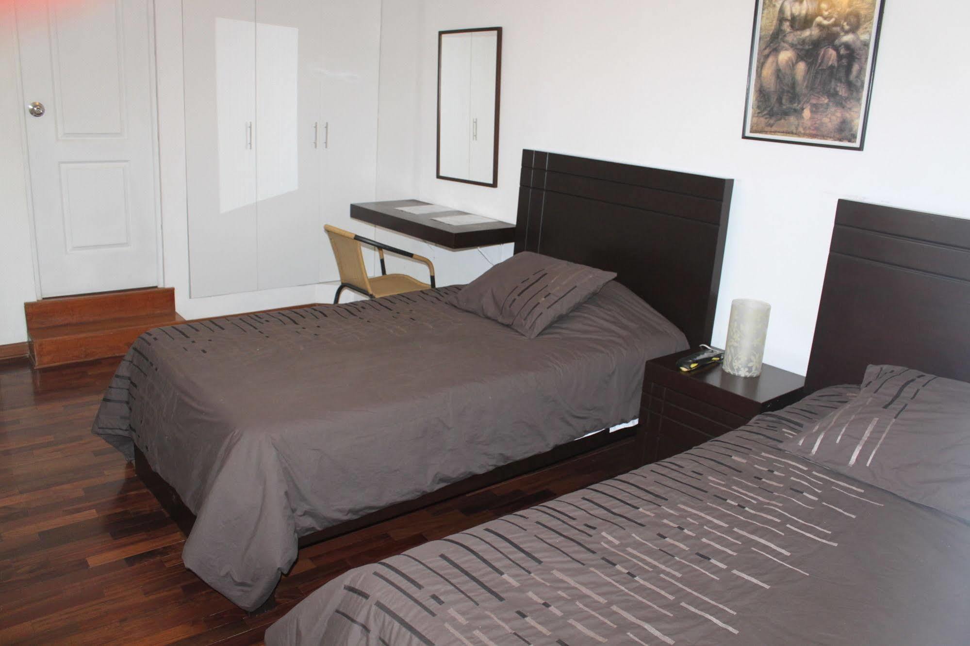 Bed & Breakfast - La Casa De Ceci Lima Bagian luar foto
