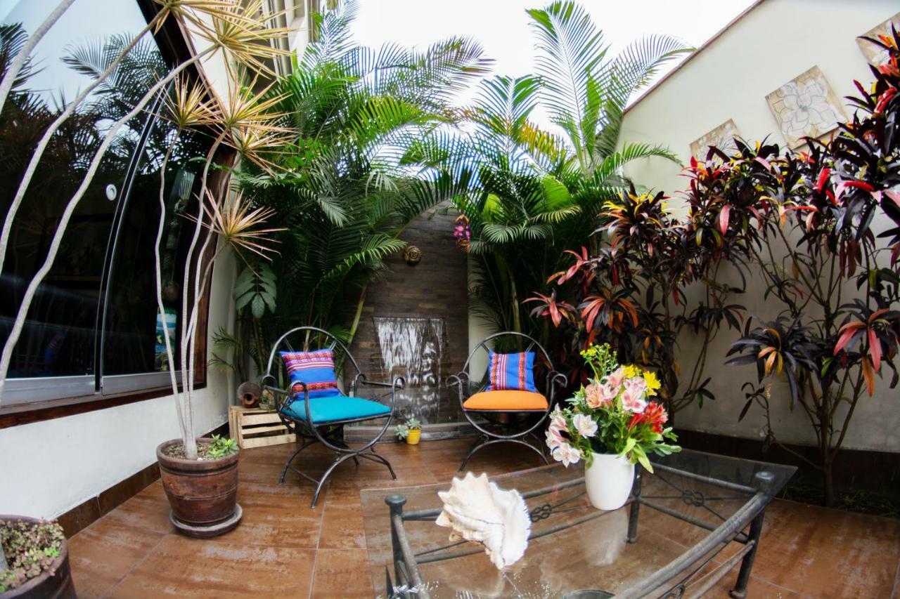 Bed & Breakfast - La Casa De Ceci Lima Bagian luar foto