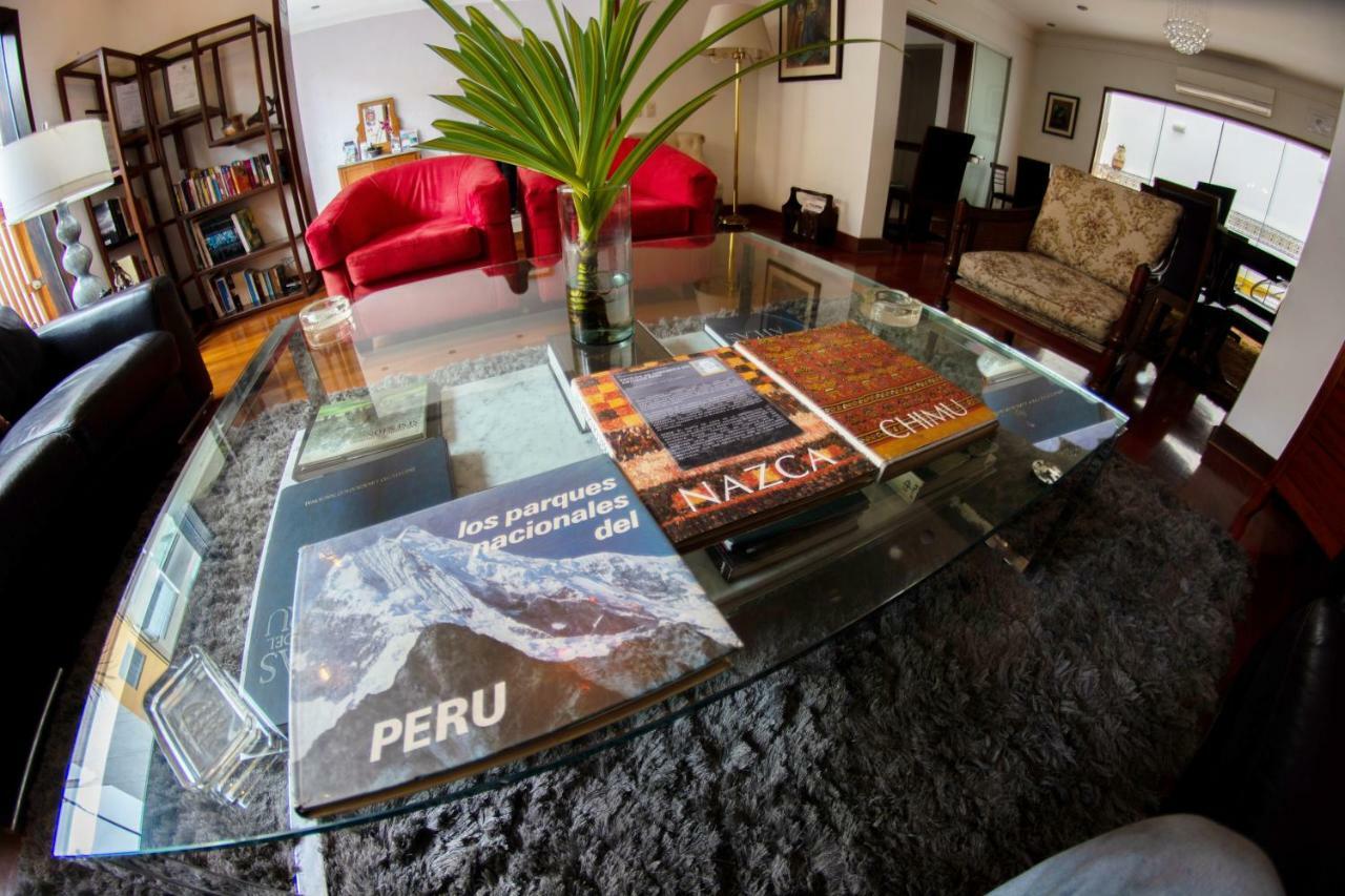 Bed & Breakfast - La Casa De Ceci Lima Bagian luar foto