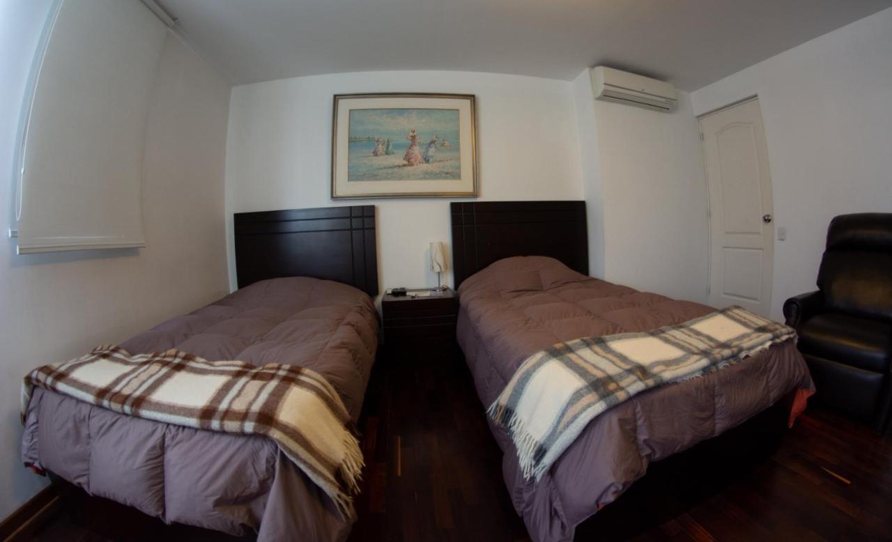 Bed & Breakfast - La Casa De Ceci Lima Bagian luar foto